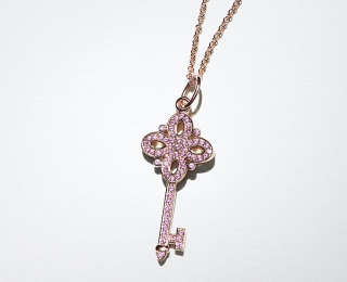 爱，解锁无限可能 蒂芙尼浪漫呈现Tiffany Keys 520全球限量款