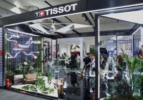 這一刻 新篇章 TISSOT天梭表重磅亮相首屆中國國際消費品博覽會