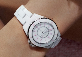 香奈儿推出全新J12 Pink Blush腕表与J12 Caliber 12.1 Diamond Bezel腕表