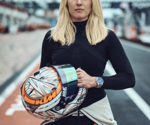 职业赛车手劳拉·克莱哈默加入IWC万国表赛车大家庭
