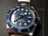 工作之后的第二只表  Tudor1958海军蓝