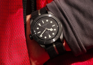 高科技風范 品鑒帝舵碧灣陶瓷型腕表