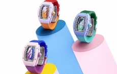 RICHARD MILLE推出全新RM 07-01彩色陶瓷女士腕表