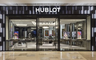 荣耀登场，闪耀盛夏江城 HUBLOT宇舶表武汉恒隆专卖店隆重开幕