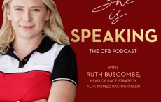 宝齐莱播客节目“She is Speaking”第五期 感受F1车队赛事主管露丝·布斯科姆(Ruth Buscombe) 的速度与激情