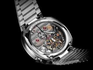 一手The Geneva Day 展会上的新品资料，一眼入魂。