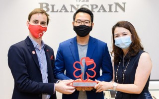 Blancpain宝珀携手米其林指南 在新加坡颁发首个“年轻厨师奖”