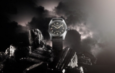 浪琴表推出先行者系列钛金属腕表