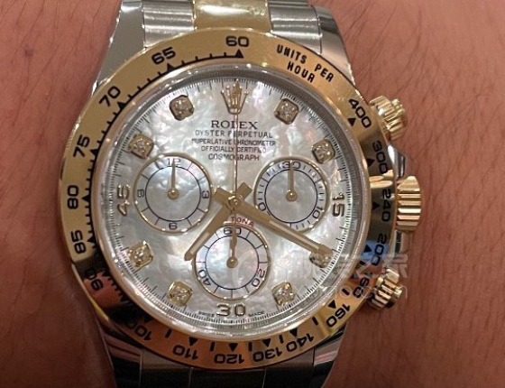 看到表的那一刻心安了  劳力士白贝母间金迪