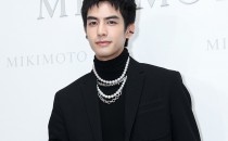 MIKIMOTO携手演员宋威龙 演绎Comme des Garçons合作款珠宝