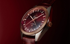 欧米茄推出三款星座系列尊霸年历腕表