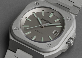 柏莱士全新发布 BR 05 Horolum 手表