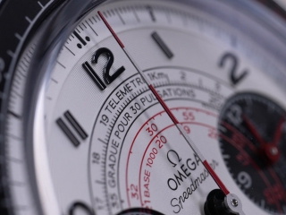 【开箱】欧米茄新款超霸CHRONOSCOPE，上手到底怎么样？