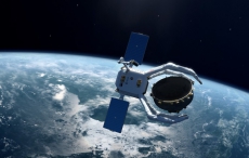 再回太空：欧米茄加入卫星清理计划