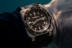 柏萊士推出全新BR 03-92棕色青銅潛水腕表
