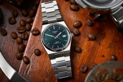 天梭表推出全新PRX Powermatic 80绿盘腕表