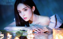 古力娜扎佩戴戴比尔斯珠宝点亮初夏浪漫