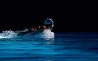欧米茄游泳运动赛事计时技术