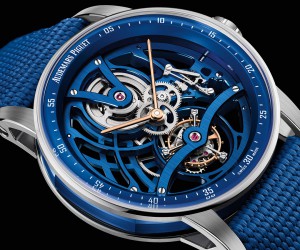 爱彼推出CODE 11.59系列镂空陀飞轮蓝色陶瓷腕表
