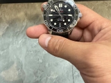 它的魅力让我一眼着迷  购入欧米茄海马黑胶300