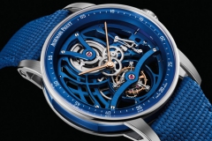 爱彼推出全新电光蓝陶瓷 CODE 11.59系列镂空陀飞轮腕表