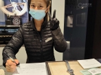 戴着飞行员腕表通勤 蓝盘马克二十