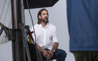 亚伦·罗杰斯出演Zenith真力时旗舰系列运动腕表秋季广告大片