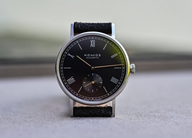 Nomos推出全新Ludwig 33 Noir腕表