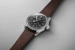 豪利時推出全新瓦爾登堡鐵路限量版腕表