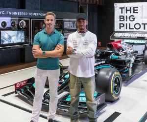 梅赛德斯F1车手刘易斯·汉密尔顿 到访IWC万国表迪拜概念店