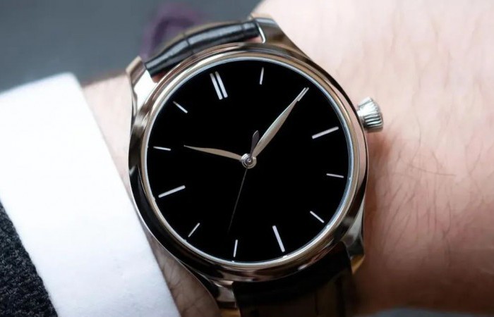 技术｜全球最黑的手表！黑到你找不到！亨利慕时独家配方？
