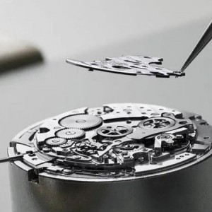 ボッテガヴェネタ　バングル メンズ ハイブランド ブレスレット | Bottega Veneta® JP