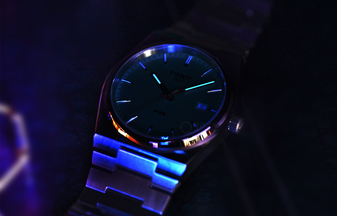 天梭超級玩家系列“英雄藍”腕表，潮流的典范之作