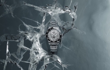 潜行冰海，寻境冰川 万宝龙推出全新1858系列潜水腕表 冰岩灰