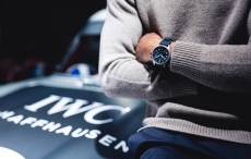 IWC万国表推出大型飞行员腕表 “IWC RACING WORKS”特别版 致敬赛车运动