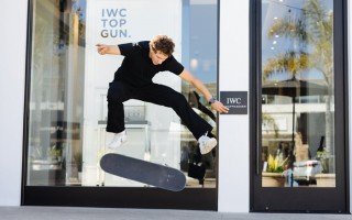 滑板世界冠军贾格尔·伊顿加入IWC万国表大家庭