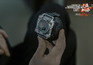 汉米尔顿定制腕表亮相电影《流浪地球2》，1月22日于影院上映
