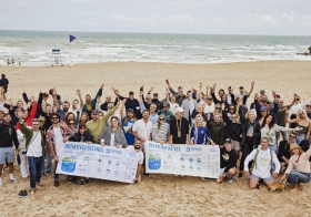 百年靈攜手沖浪者基金會 共同保護清澈蔚藍海洋
