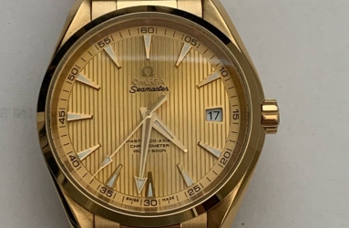 如愿以偿拿下这一块  购入欧米茄金海马42mm