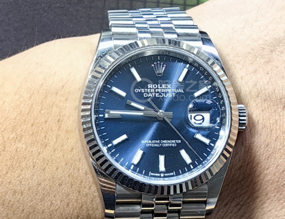 小手腕的绝佳选择  劳力士蓝盘日志36MM