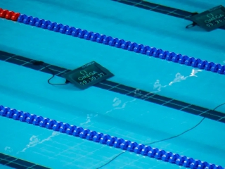 欧米茄泳池计时器：记录水中时间与奇迹