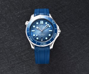 爆款實拍 歐米茄海馬系列300米潛水表Summer Blue簇新上市