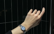 天朗风清极致典雅  天梭小美人霁风蓝