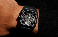 柏莱士推出全新BR 03 Cyber陶瓷限量版腕表