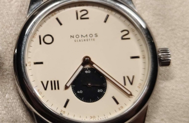 虽然艰难但结果完美  NOMOS CLUB 738.S5