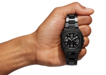 Bell & Ross柏莱士推出全新BR 05 Black Ceramic腕表