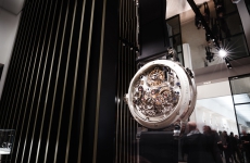 朗格2024年“钟表与奇迹”日内瓦高级钟表展隆重呈献以新作为原型的巨型腕表装置