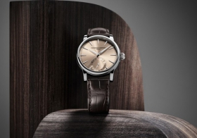 康斯登推出百年典雅自家机芯日历腕表