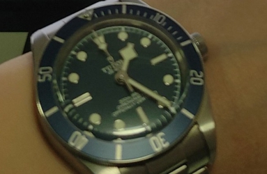 我第一塊藍盤腕表  開心入手帝舵碧灣海軍藍
