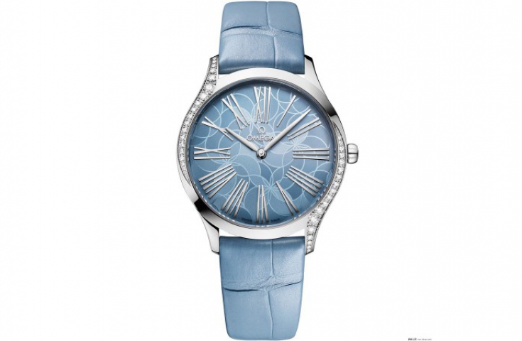 公价5万元上下 女士们都爱哪一款腕表？